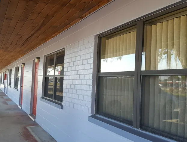 Oak Tree Inn hotel detail image 2