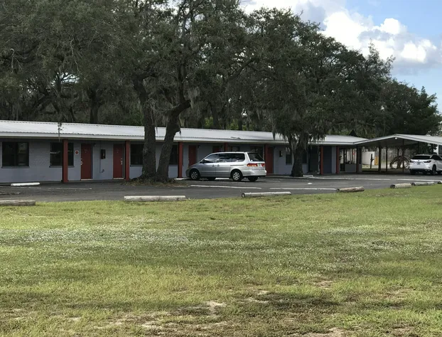 Oak Tree Inn hotel detail image 3