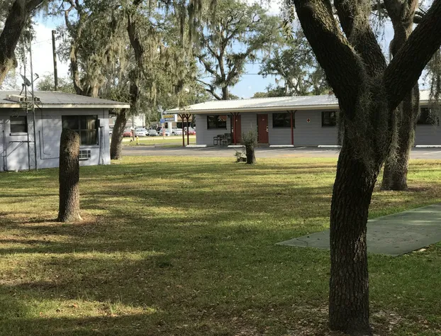 Oak Tree Inn hotel detail image 4