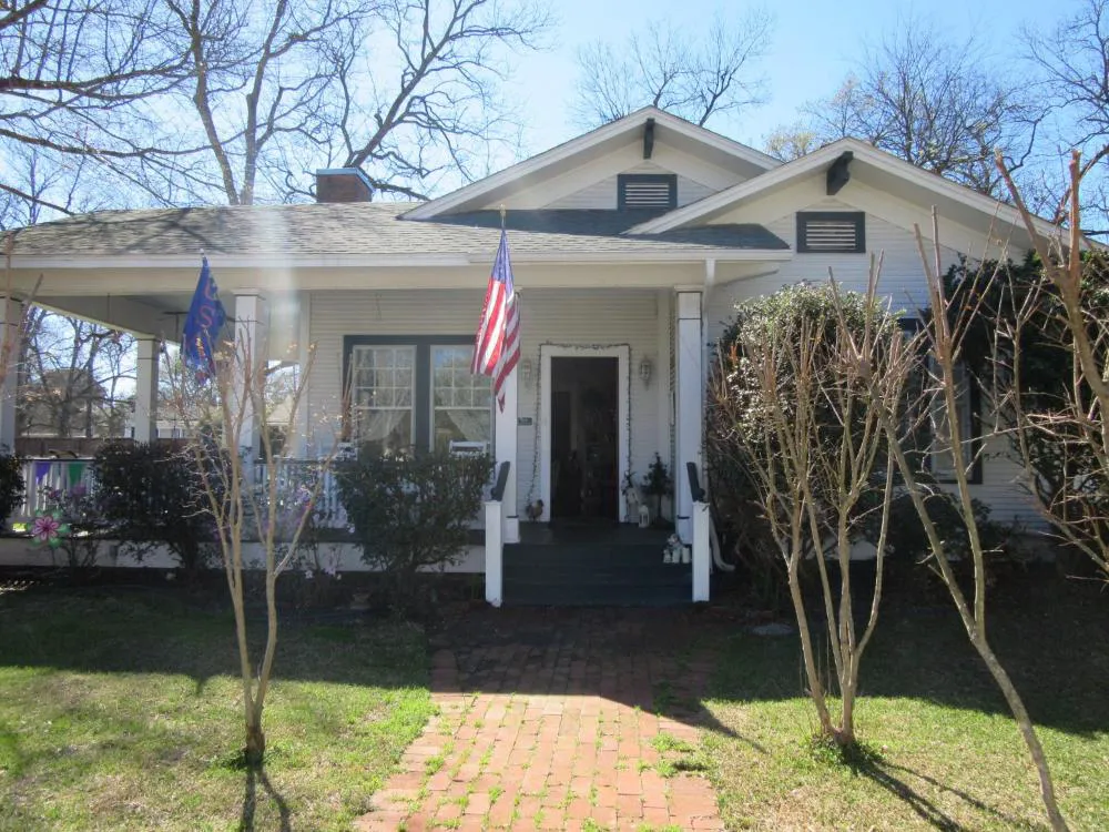 The Carriage House B&B hotel hero