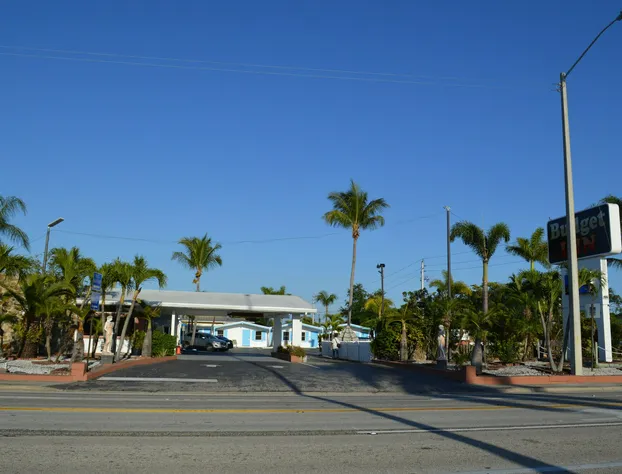 Budget Inn - Ft Myers hotel detail image 3