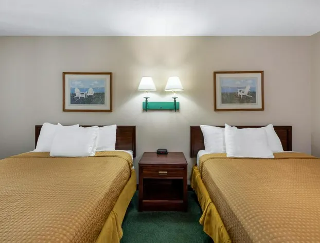 Travelodge by Wyndham Spirit Lake/Okoboji hotel detail image 4