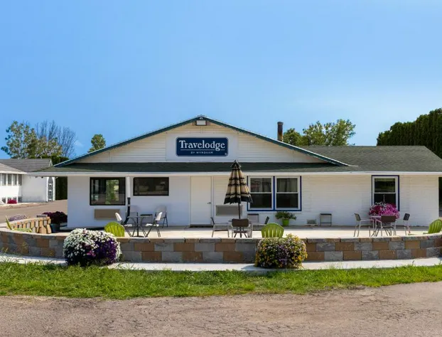 Travelodge by Wyndham Spirit Lake/Okoboji hotel detail image 1