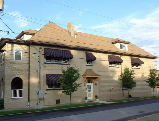 Connellsville B&B hotel detail image 3