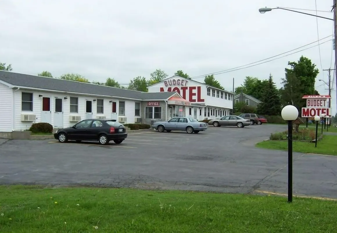 Allen's Budget Motel hotel hero