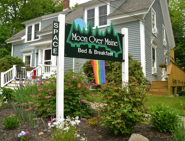 Moon Over Maine hotel detail image 2