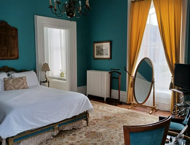 Ragland Mansion Bed & Breakfast hotel detail image 3