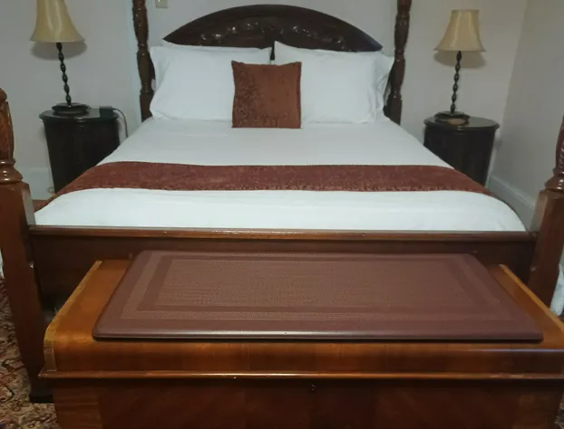 Ragland Mansion Bed & Breakfast hotel detail image 4