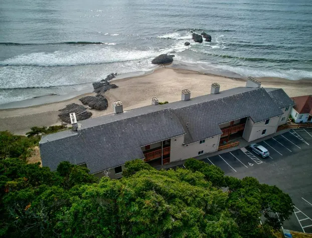 Ester Lee Oceanview Inn hotel detail image 2