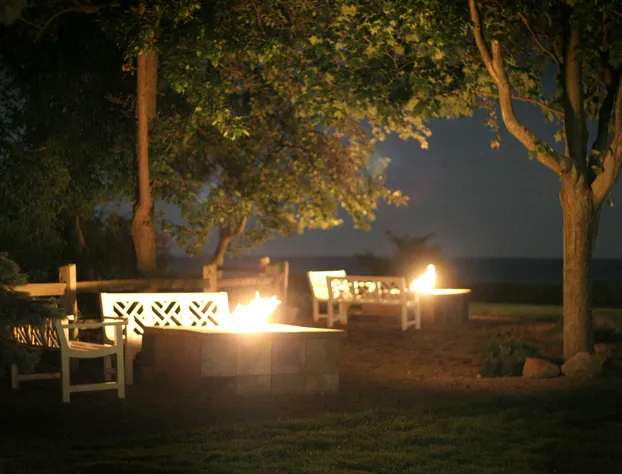 Lake Shore Resort hotel detail image 3