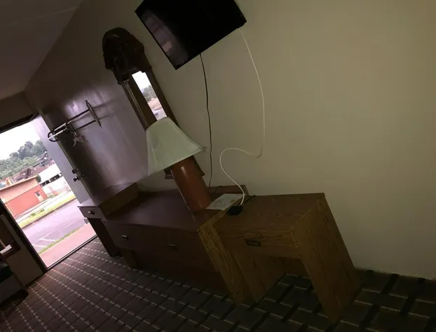 Park n Stay Inn hotel detail image 1