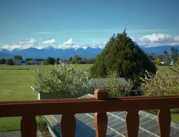 GreenHouse Inn by the Bay hotel detail image 2