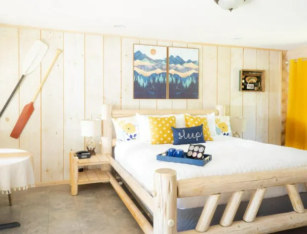 Bonners Ferry Log Inn hotel detail image 4