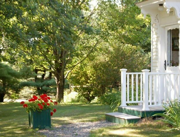 Clary Lake Bed and Breakfast hotel detail image 4