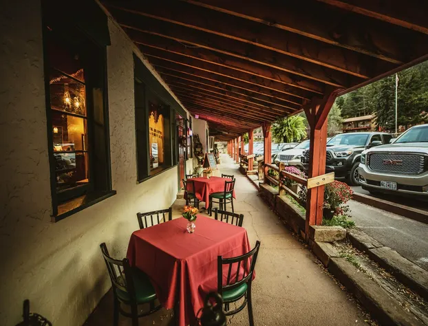 The Outlook Lodge hotel detail image 3