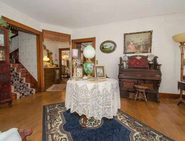 The Tea Rose Inn at Plymouth hotel detail image 2