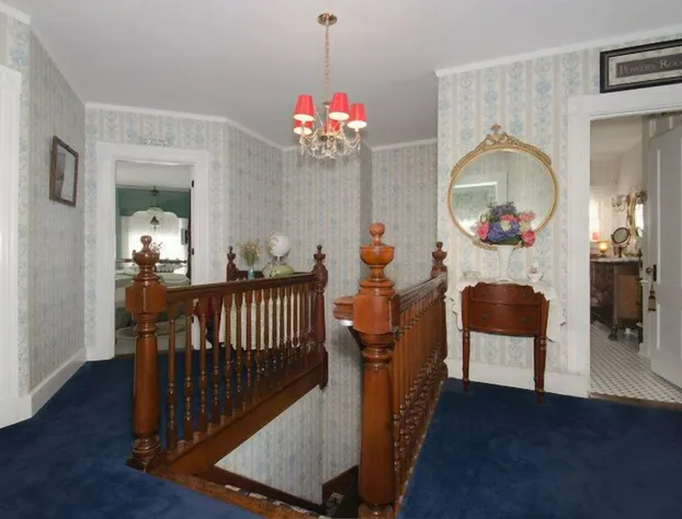 The Tea Rose Inn at Plymouth hotel detail image 3