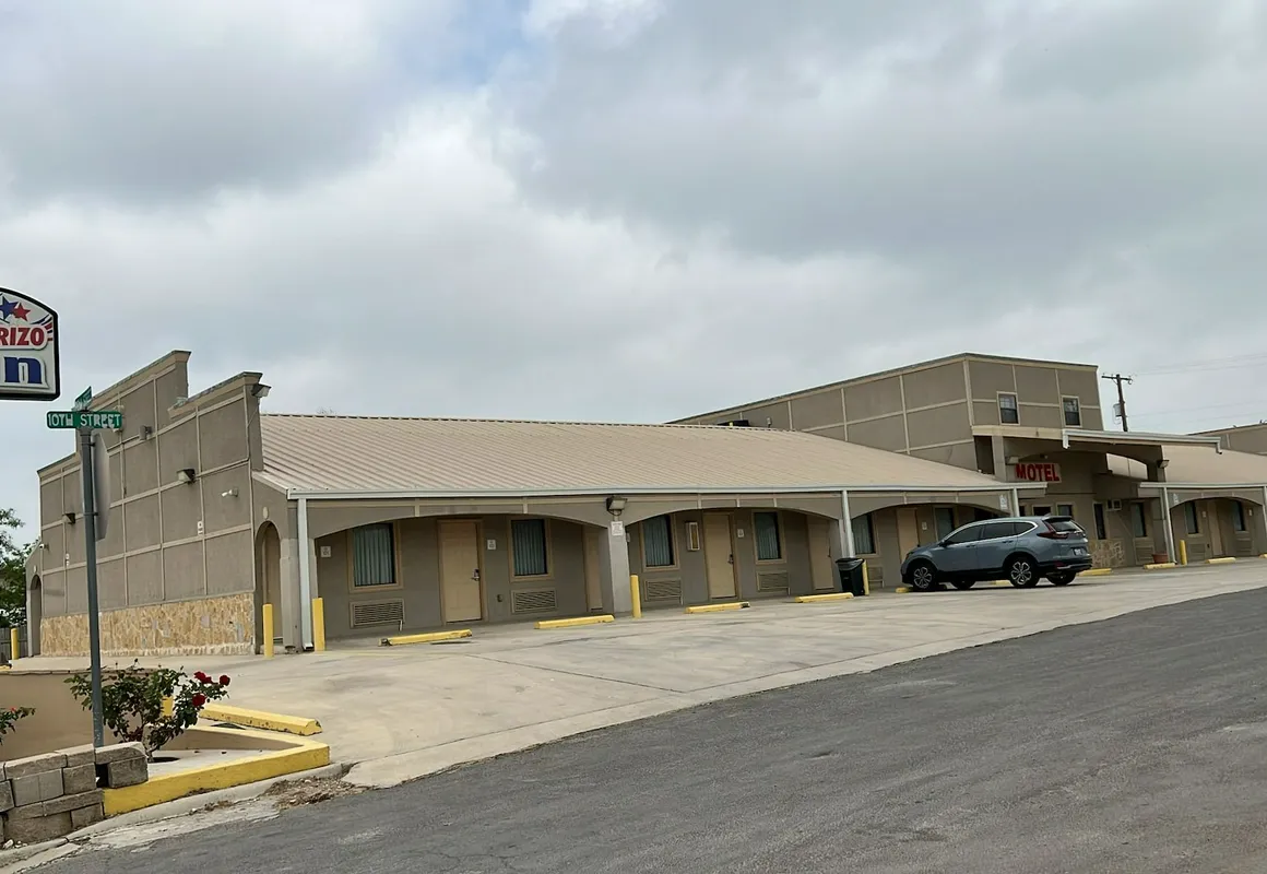 Carrizo Inn hotel hero