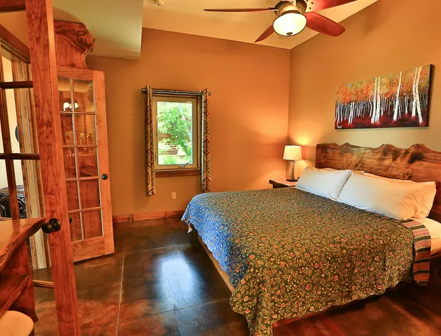 Baycrest Lodge hotel detail image 4