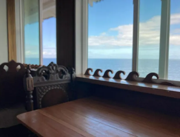 Hilo Bay Oceanfront B&B hotel detail image 4