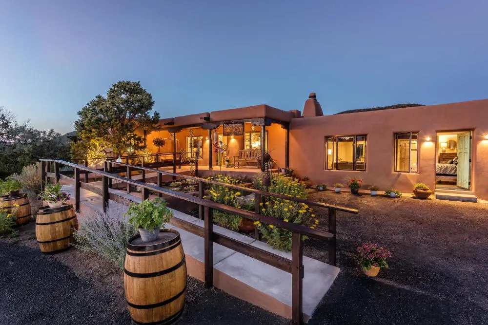 Bobcat Inn Bed and Breakfast hotel hero