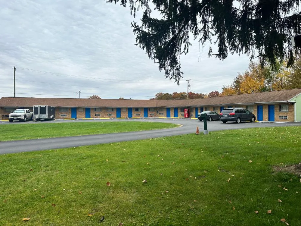 Westgate Manor Motel Austintown-Younstown, Ohio hotel hero