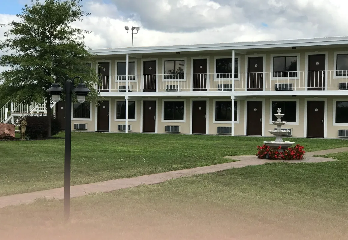 Garden Inn Truck Plaza hotel hero