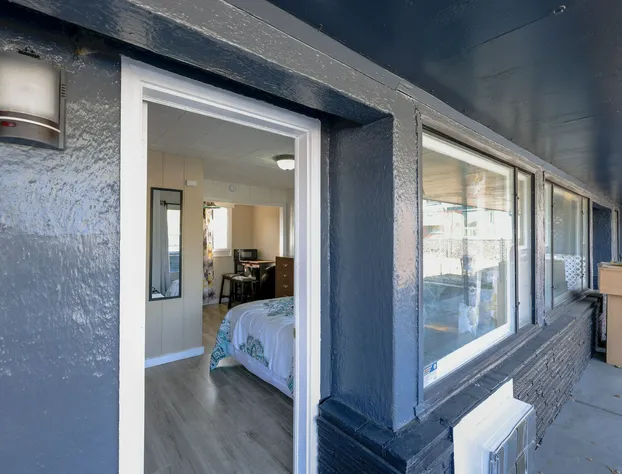 Cottage Inn hotel detail image 1