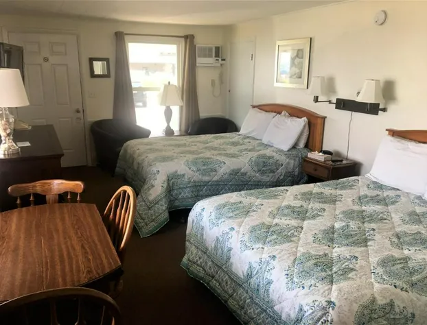 The Sandpiper Beachfront Motel hotel detail image 1