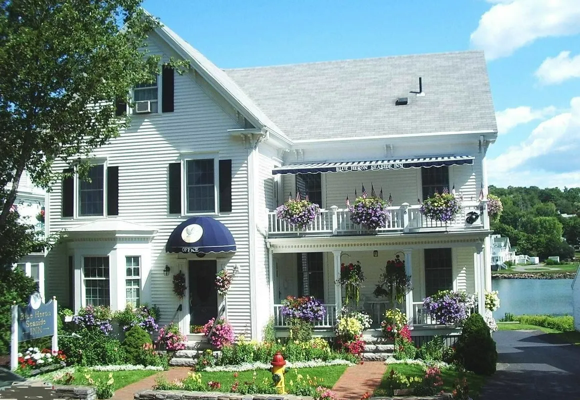 Blue Heron Seaside Inn hotel hero