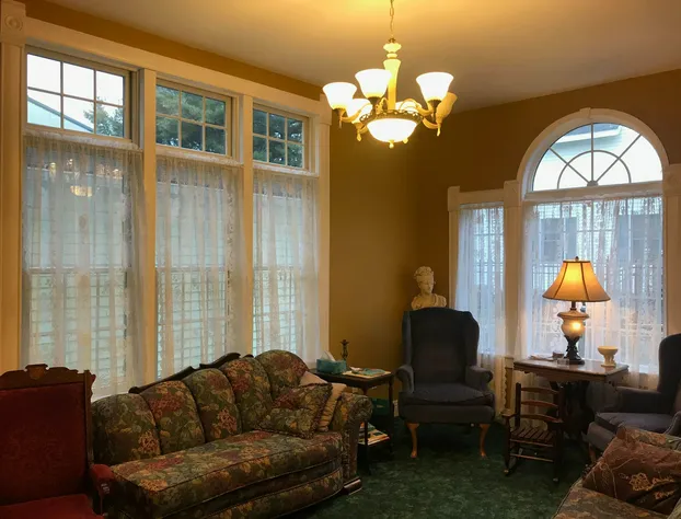 The Wen Inn formerly Andor Wenneson hotel detail image 4