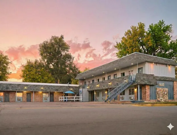 The Oakwood Inn hotel detail image 1