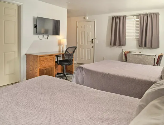 The Oakwood Inn hotel detail image 3