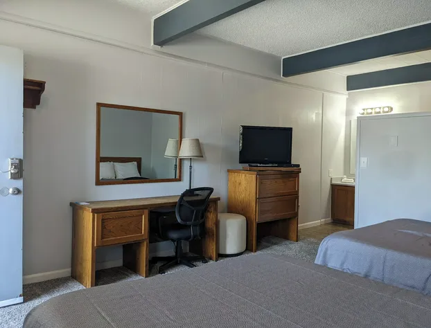 The Oakwood Inn hotel detail image 4