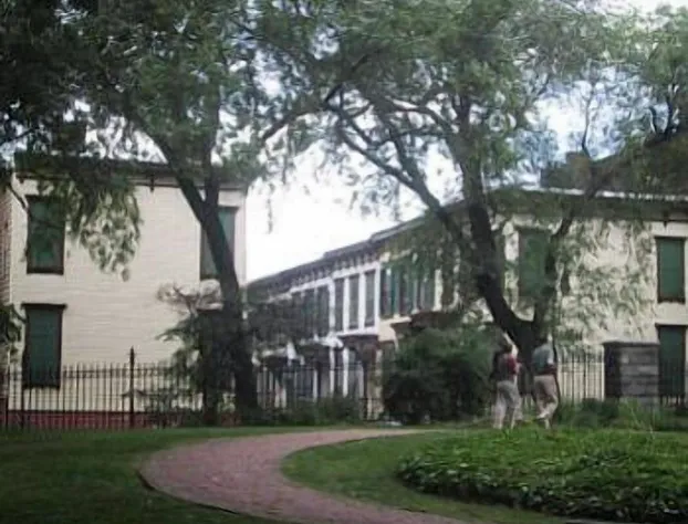 MichaelNY hotel detail image 2