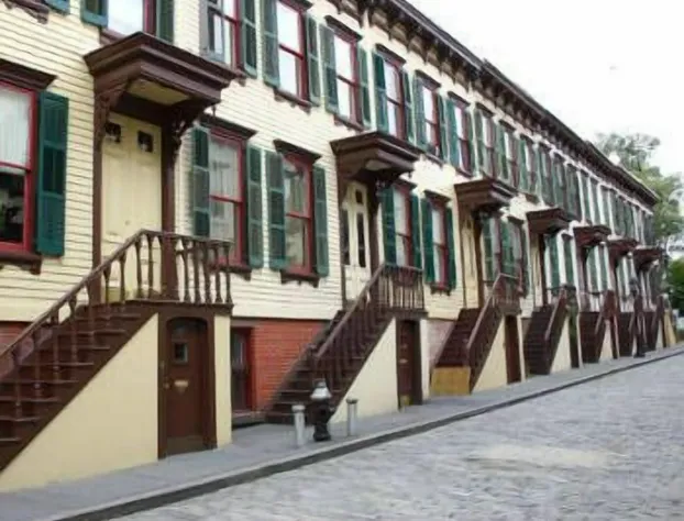 MichaelNY hotel detail image 3