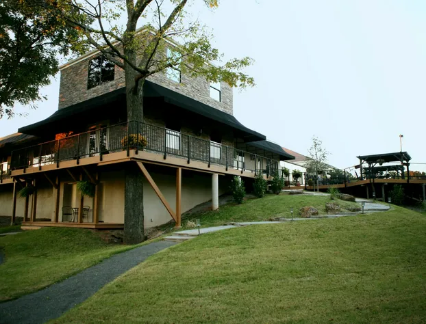 Two Hearts Inn hotel detail image 2