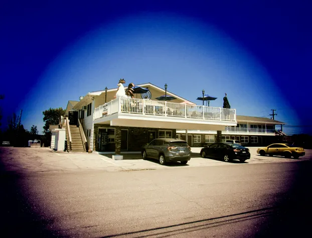 Brewer Motor Inn hotel detail image 2