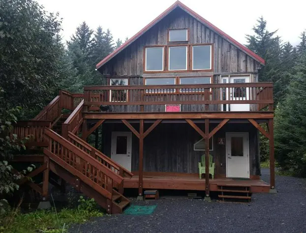 Resurrection Lodge on the Bay hotel detail image 1