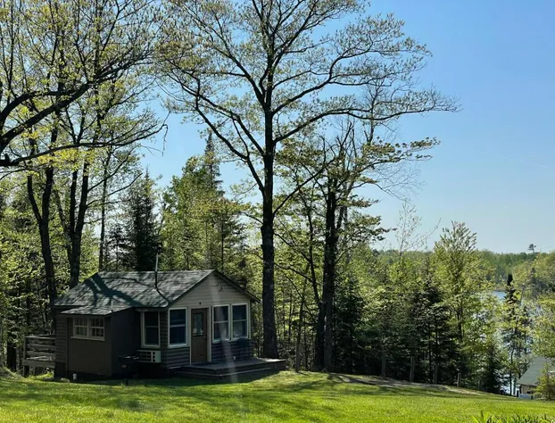 Hanging Horn Lakeside Resort hotel detail image 2