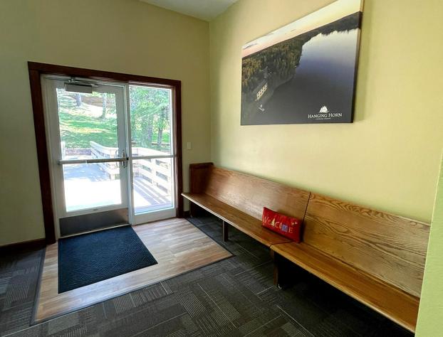 Hanging Horn Lakeside Resort hotel detail image 2