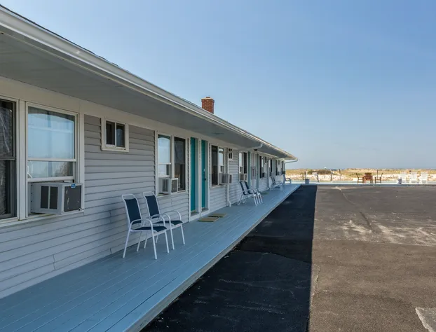 East Harbour Motel and Cottages hotel detail image 1
