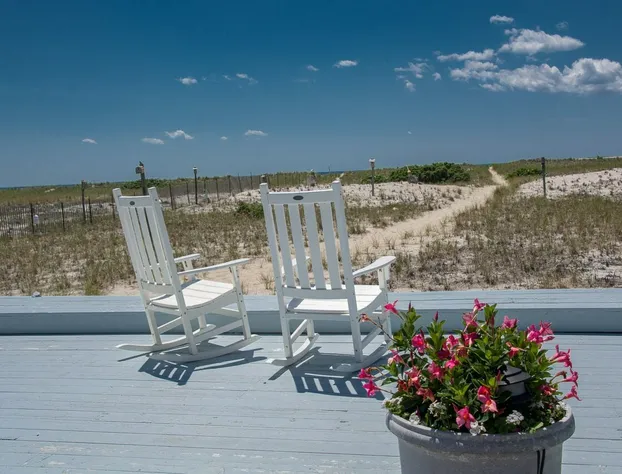 East Harbour Motel and Cottages hotel detail image 4