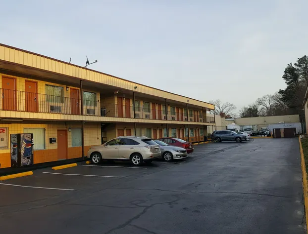 Camelot Inn hotel detail image 2