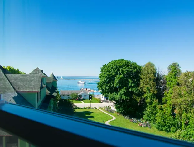 Pine Cottage Bed & Breakfast hotel detail image 3