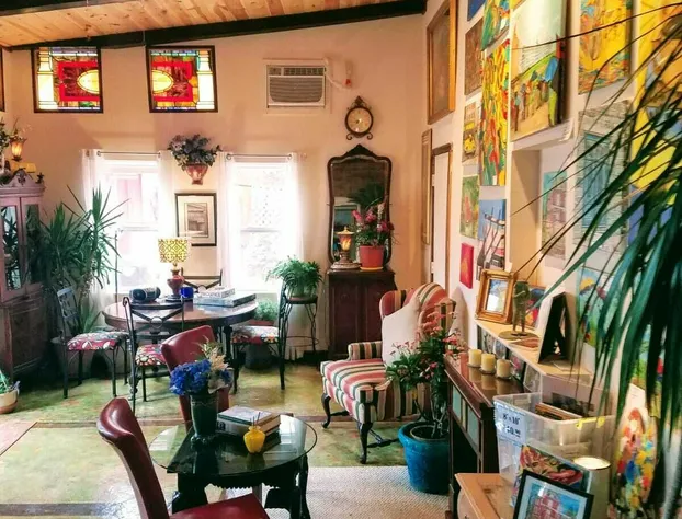 1812 Overture B&B hotel detail image 4