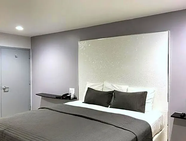 Ramsey Inn & Suites hotel detail image 4