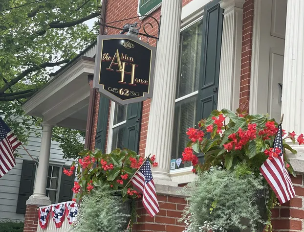 The Alden House hotel detail image 2