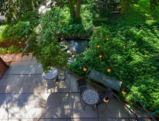 The Alden House hotel detail image 3