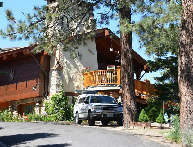 Where Eagles Fly Bed & Breakfast hotel detail image 3